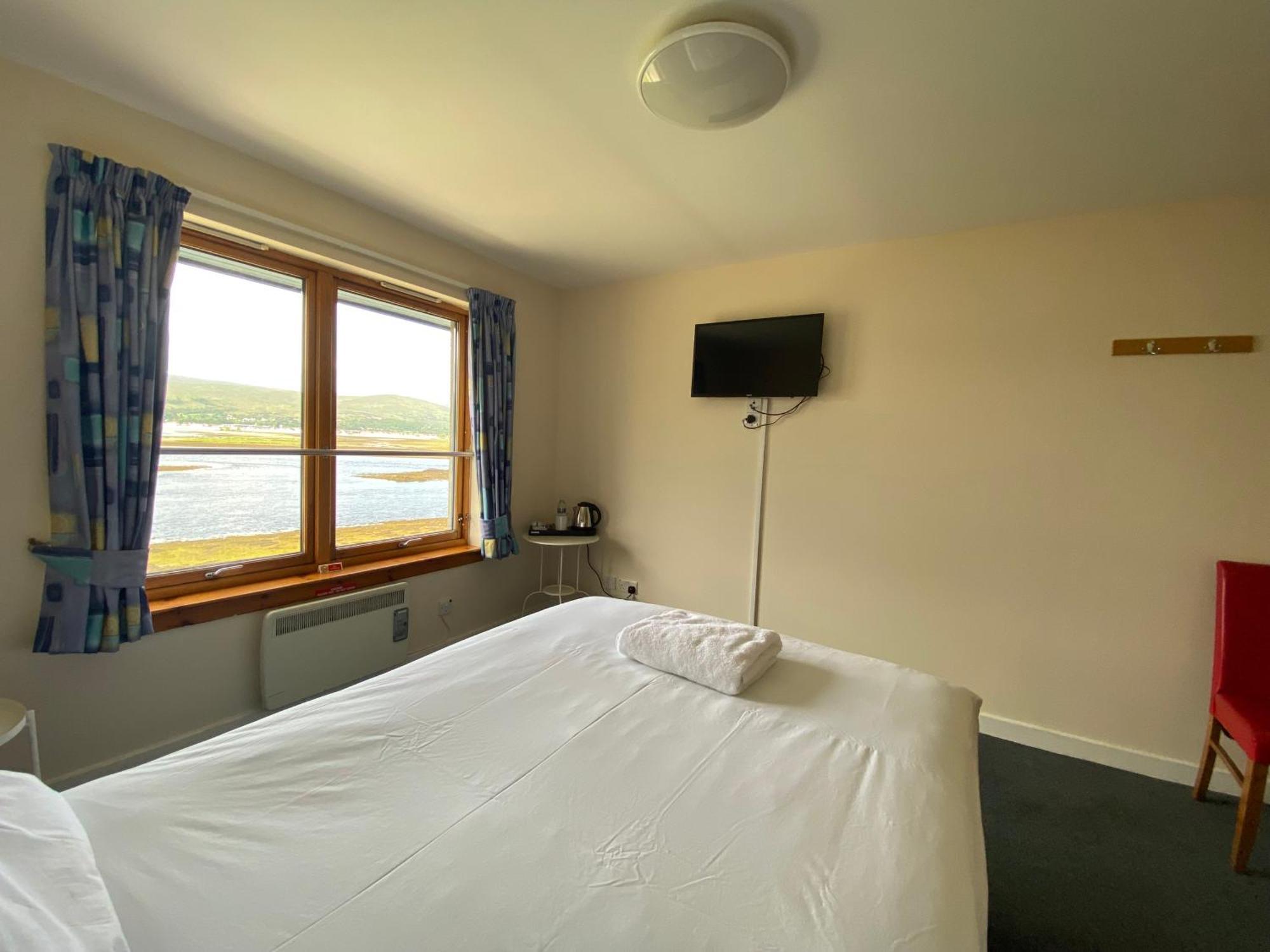 Waterfront Lodge - Accommodation Only Fort William Habitación foto