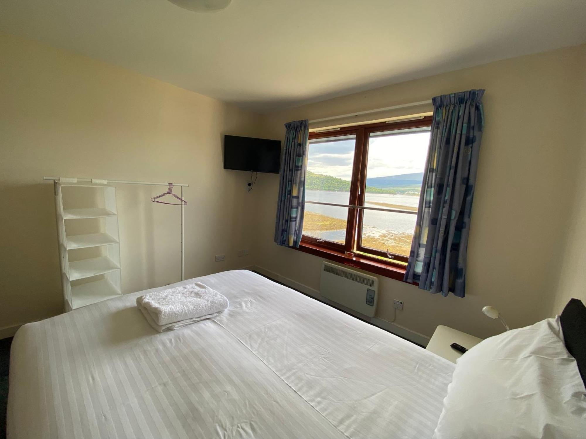 Waterfront Lodge - Accommodation Only Fort William Habitación foto